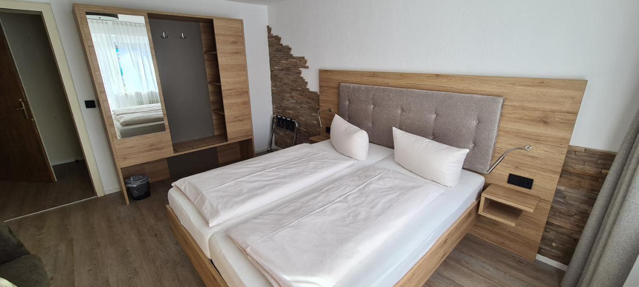 Hotel Anneliese บาดฮินเดลัง ภายนอก รูปภาพ
